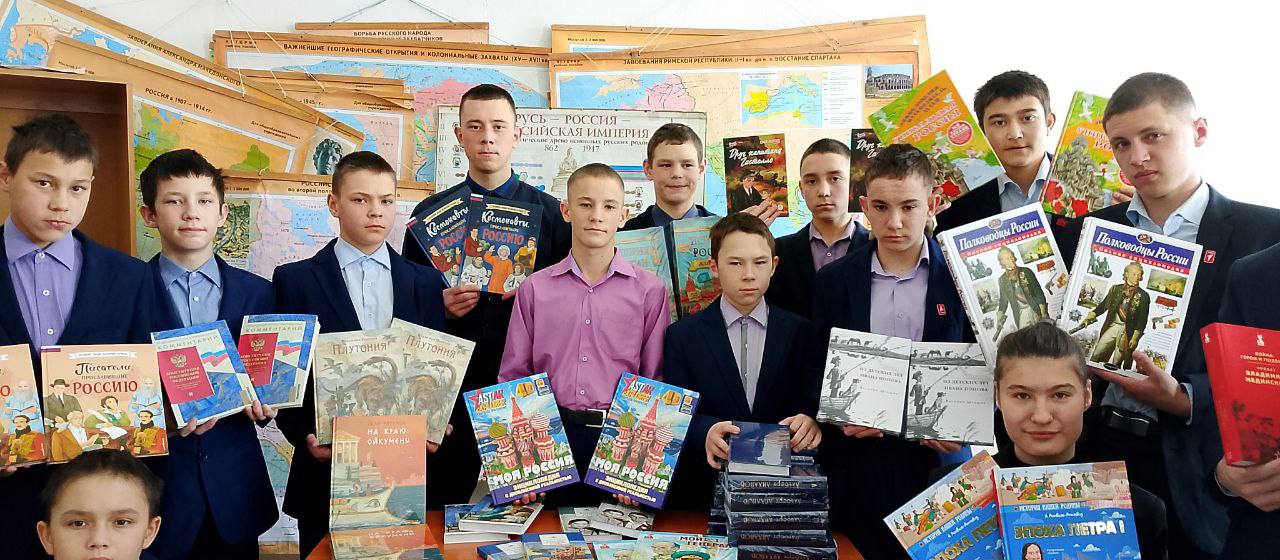 Радость чтения: отклики на акцию «Рождественский подарок»