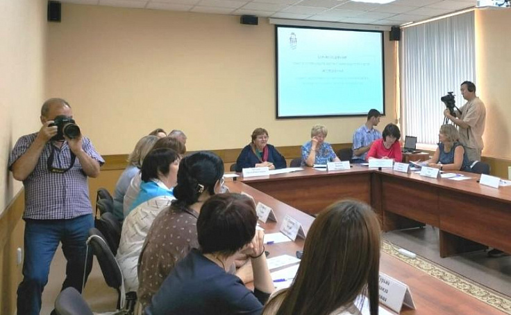 В Омске обсудили проблемы защиты детей 